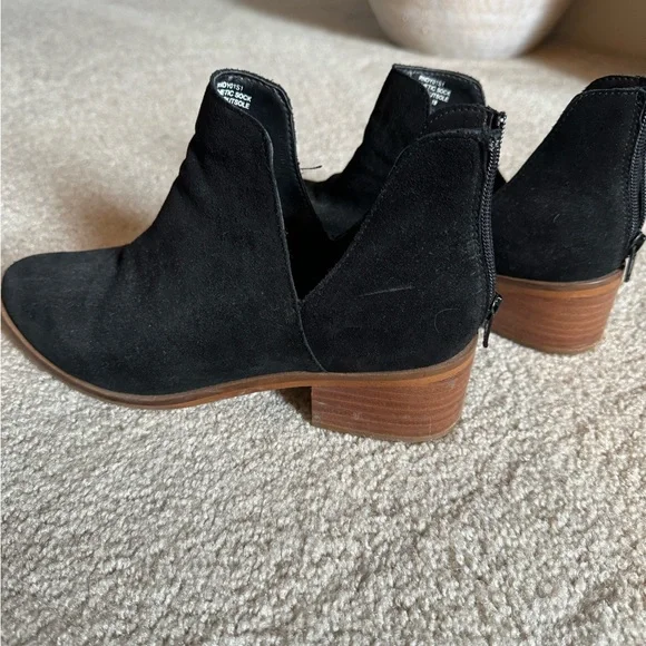 Steve Madden Lancaster Bootie - Picture 3 of 6